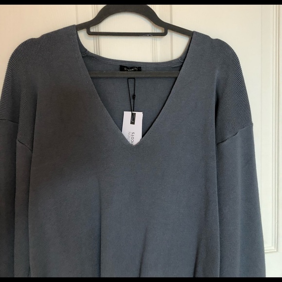 COPY - Brand New Dynamite Puff v-neck sweater. - Picture 2 of 4